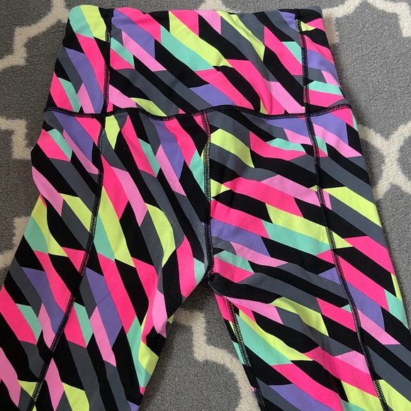 Bundle of 4! Victoria's Secret Leggings - Picture 10 of 16